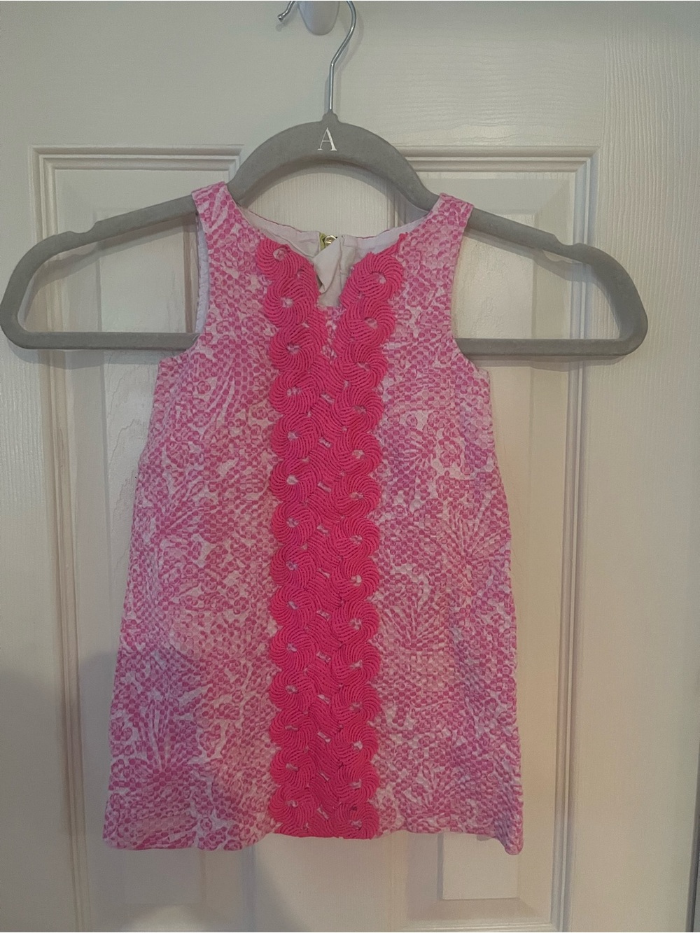 Sleeveless Pink Floral-Print Shift Dress with Crochet Center Trim